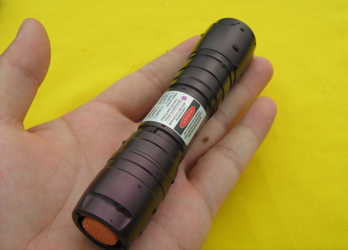 50mW~300mW 405nm Blue-violet laser pointer Water-proof